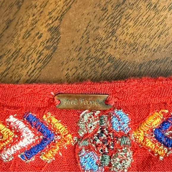 Free People Red Embroidered Boho Tunic Top Hi Low Festival Chic - Picture 7 of 10